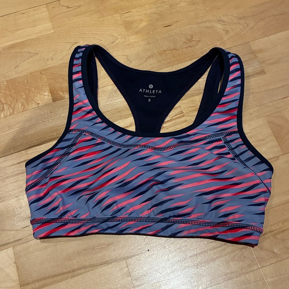Athleta Sports Bra Women’s size Small Athleisure Bra Geometric Pattern